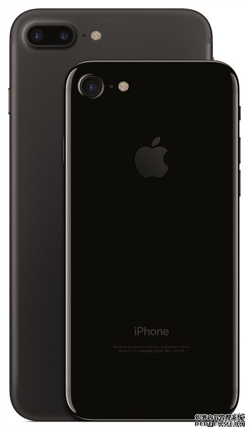 国内用户惊呆！iPhone7官方展示机随便拿