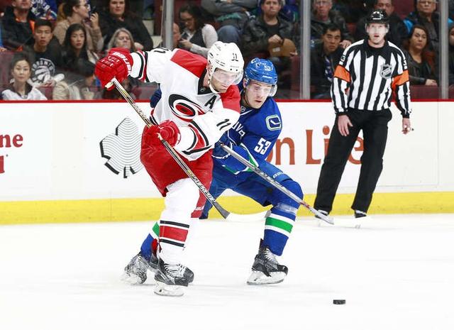 NHL-10时视频直播卡罗莱纳飓风vs温哥华加人