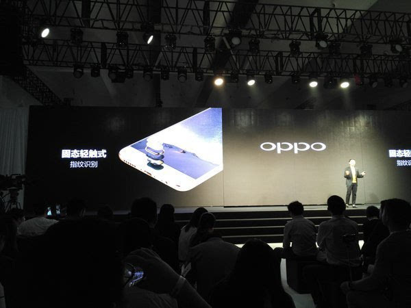 wzatv:【j2开奖】OPPO R9s/R9sPlus发布2799起，索尼加持拍照PK单反