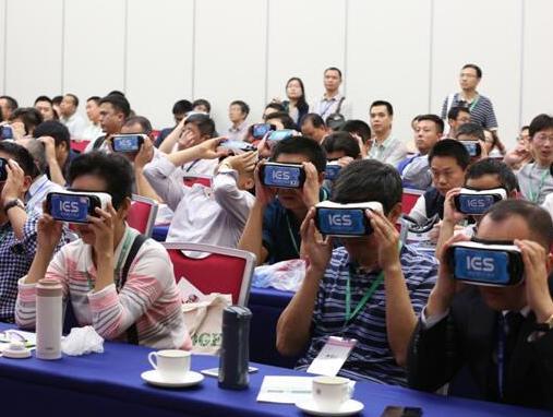 【j2开奖】微视酷VR课堂首秀中国教育装备展