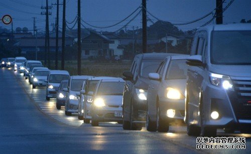 日本福岛强震实拍：恐怖