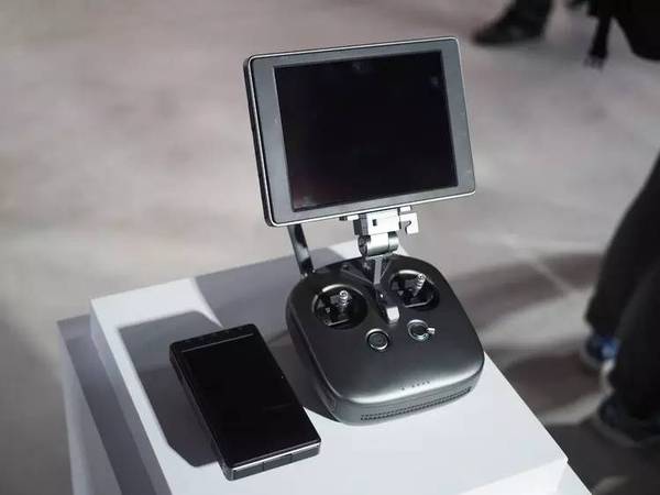 【j2开奖】关于大疆「悟」Inspire 2 和 Phantom 4 Pro，还有这些你不知道的细节