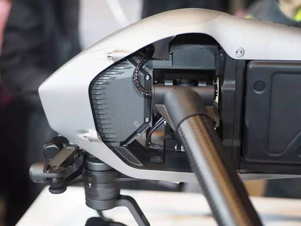 【j2开奖】关于大疆「悟」Inspire 2 和 Phantom 4 Pro，还有这些你不知道的细节