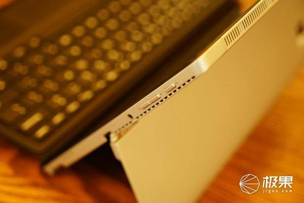 wzatv:【j2开奖】键盘手写随意切换，联想黑科技笔记本让工作更高效