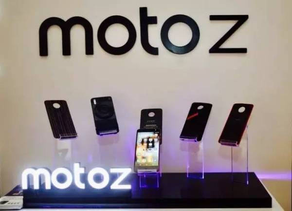 码报:【j2开奖】羡慕Moto Z, 见了周杰伦、五月天、邓紫棋……