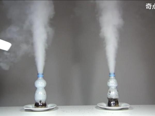 wzatv:【j2开奖】当高锰酸钾遇到双氧水，塑料瓶直接就炸了！