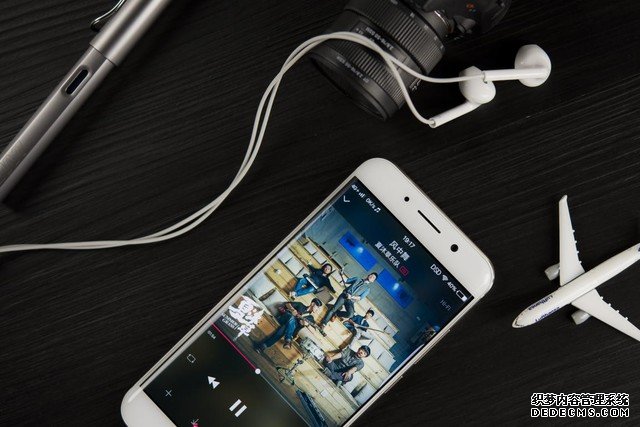 Hi-Fi+双摄vivo Xplay6现已上市火爆热销中 