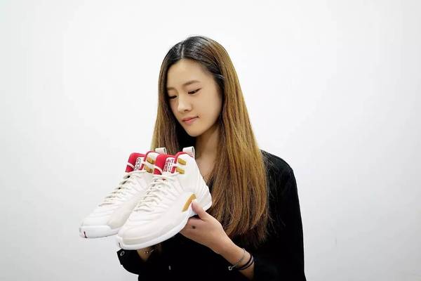 报码:#XH55 GIRL#【 深得妳心 · 她与Air Jordan 12 GS “CNY”】