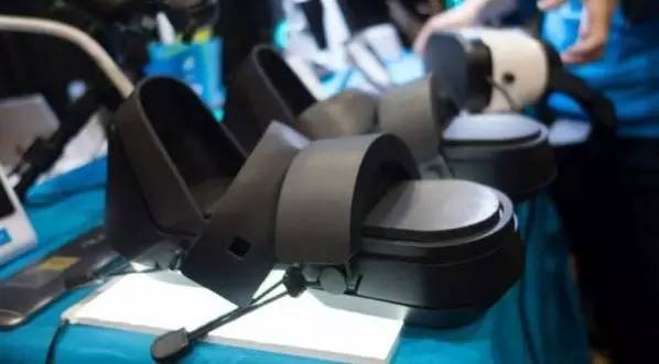 报码:【j2开奖】【j2开奖】CES 2017 上除了无人驾驶，还有各种酷炫的电视和用眼球控制的手机