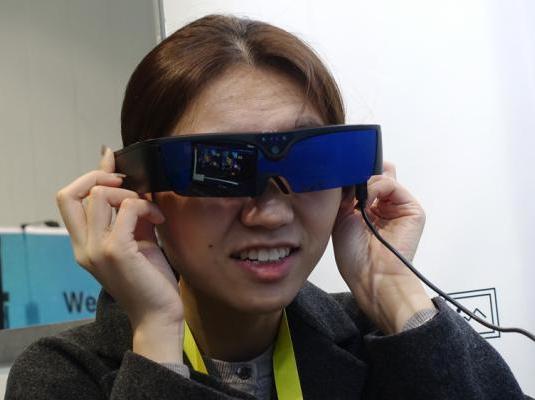 【j2开奖】国内首款双目AR眼镜体验，原来眼镜还能这么玩！