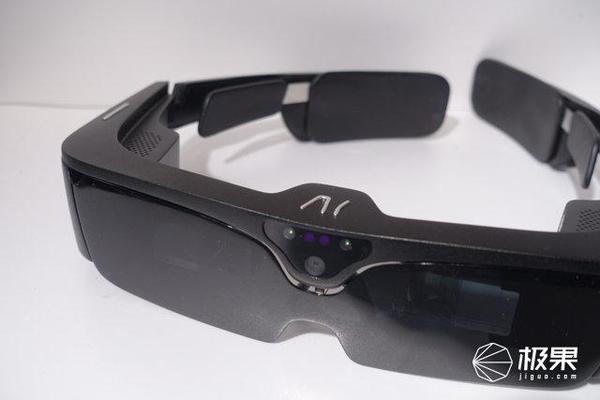 【j2开奖】国内首款双目AR眼镜体验，原来眼镜还能这么玩！