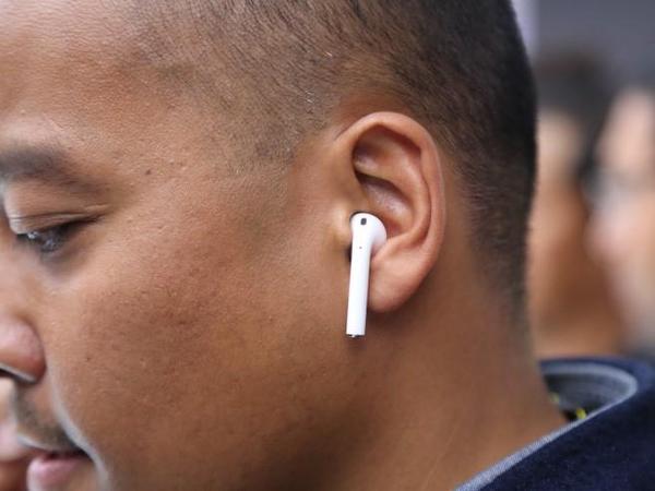 报码:【j2开奖】苹果AirPods已经占领无线耳机市场，买！