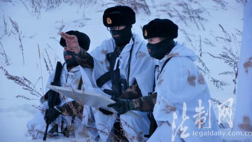 内蒙古阿尔山边检站极寒天气锤炼官兵实战能力