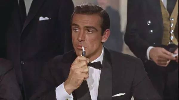 报码:【j2开奖】就算是007也得戒烟！信不信科学家写论文把你批判一番？