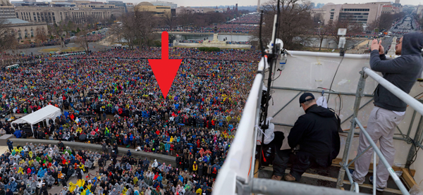 【j2开奖】CNN 发布一张 10 亿像素的川普就职照片，一张图看出数万人那一秒钟在干嘛