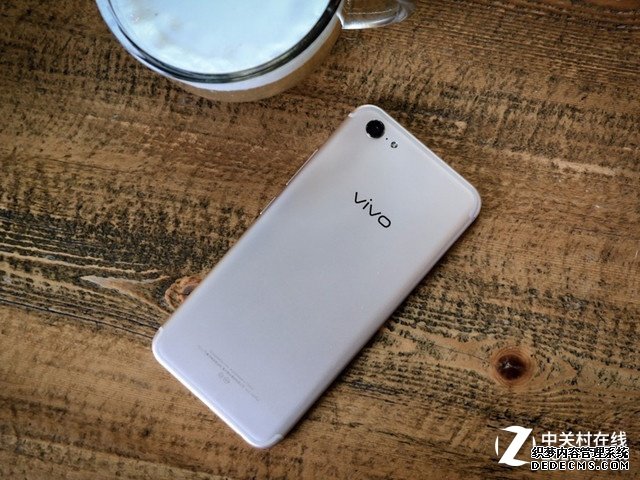 春游带这部手机 vivo X9Plus报价3498元 