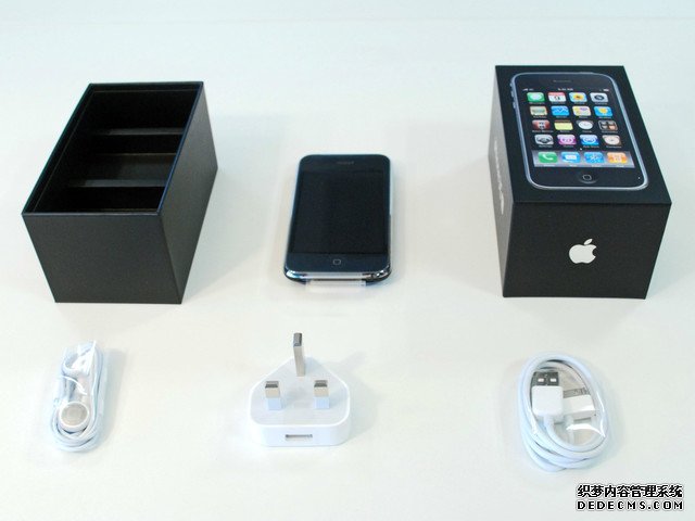 老机新拆：苹果iPhone 3GS深度拆解