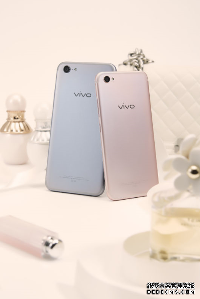 情人节送啥好？vivo X9Plus情侣CP手机新选择 