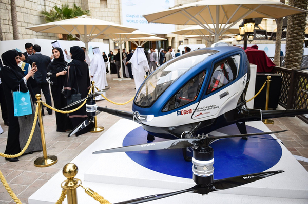 报码:【j2开奖】亿航184载人飞行器首次试运营，客户是迪拜的土豪
