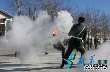 武警实战练兵 全力备战两会