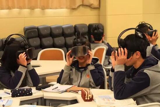 【j2开奖】IDEALENS走进VR课堂，探索VR教育新模式？