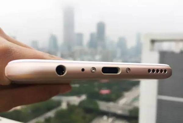 码报:【j2开奖】国产机这点真牛逼，iPhone 7不能比！