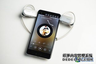 智能声纳耳机加成 HTC U Ultra音质评测 