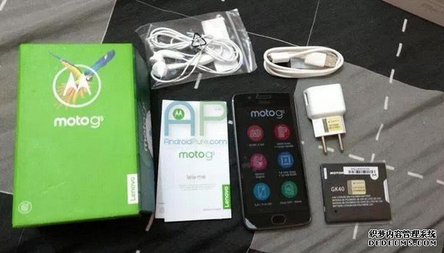 Moto G5包装盒曝光 自带可拆卸电池 