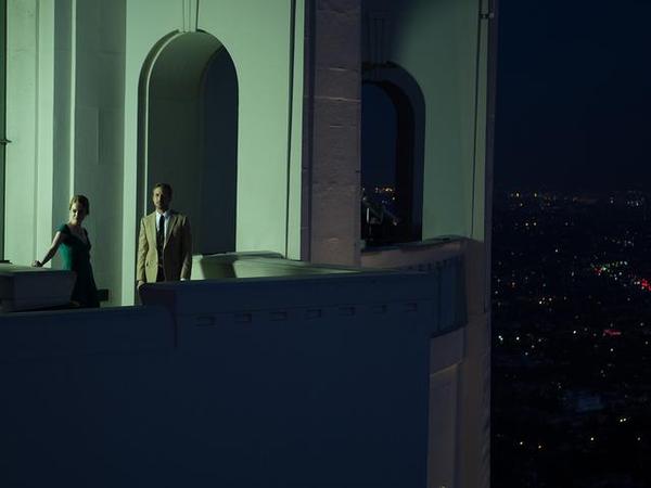 报码:【j2开奖】差点获得最佳影片的《爱乐之城》，是如何用艺术实现“爱情滤镜”的？