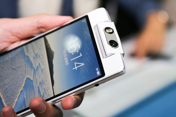 【j2开奖】不发手机发“黑科技”，OPPO 推出手机 5 倍无损变焦技术