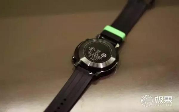 wzatv:【j2开奖】时尚有型智能手表，多项数据监测还能聊天回微信