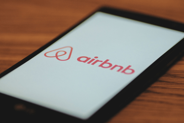 报码:【j2开奖】【早报】迅雷第四季度净亏损 440 万美元/Airbnb 欲进军长租房市场/OPPO F3、F3 Plus