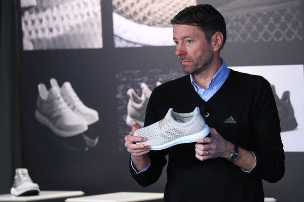 报码:【j2开奖】快速增长的 adidas 要以时尚之名，赶超 Nike