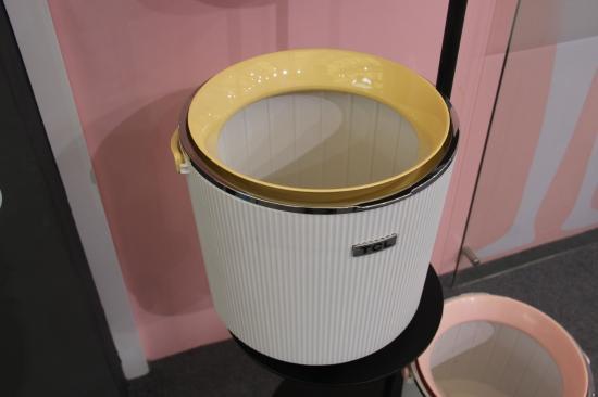 【j2开奖】分类洗涤成卖点，受俄罗斯套娃启发，TCL推出桶中桶洗衣机