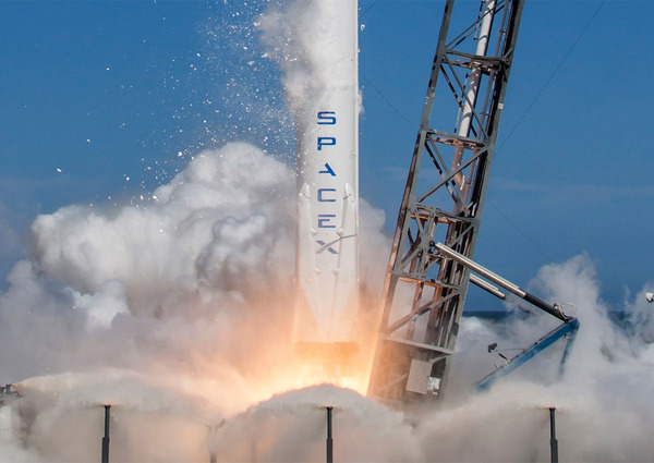 【j2开奖】首次对垒传统巨头 ULA，SpaceX 赢下第二笔美军发射合同