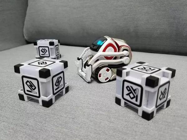 码报:【j2开奖】我玩了玩现实版的机器人「瓦力」，还挺有意思的 | 极客之选