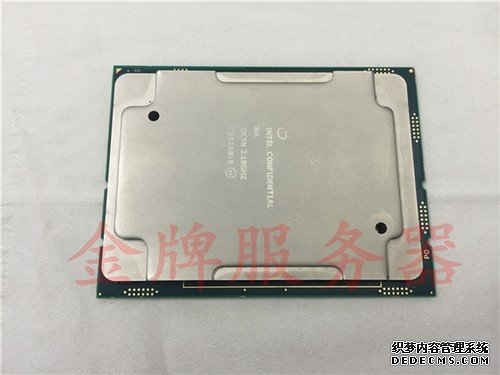 AMD惊！Intel首款32核U皇降临：史上最强