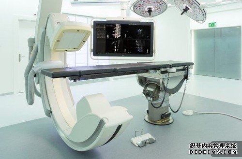 飞利浦成功开发出AR医疗系统 让脊椎手术更精准