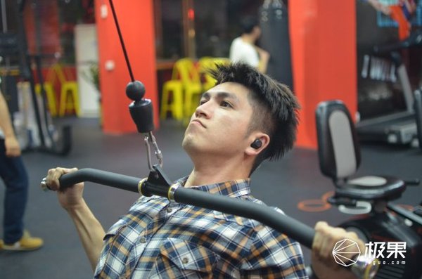报码:【j2开奖】捷波朗无线运动耳机，能戴在耳朵上的健身教练