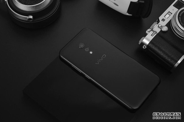 为何vivo Xplay6受欢迎？磨砂黑只是理由之一 