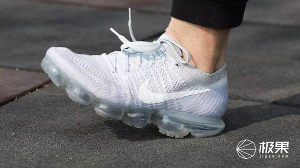 报码:【j2开奖】40KM实测，秒速售罄的Nike Vapormax超轻跑鞋