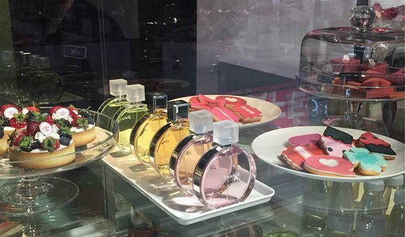 报码:【j2开奖】Chanel在上海开了家快闪咖啡店，却卖起了唇露和指甲油