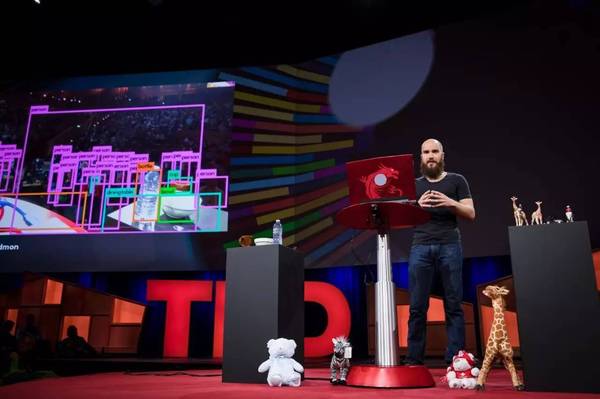 【j2开奖】最酷的机器人、Siri将更聪明，以及经济威胁论：TED2017上“未来的AI”