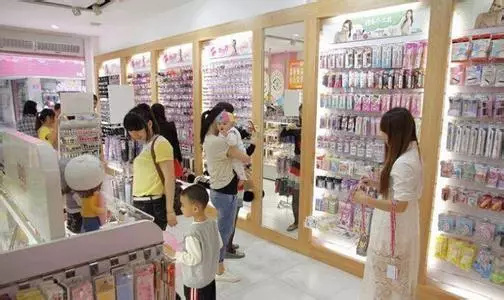 码报:【j2开奖】在学校开店容易赚钱吗？看看饰品店老板的经营体验