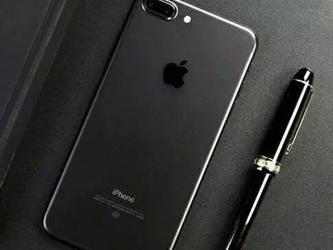 码报:【j2开奖】iPhone不再被中国人待见，苹果要滚出中国了？
