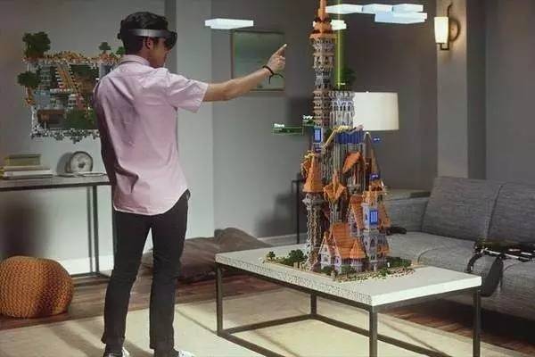 wzatv:【j2开奖】HoloLens之父金普曼：智能手机已死 未来人人都将戴头盔