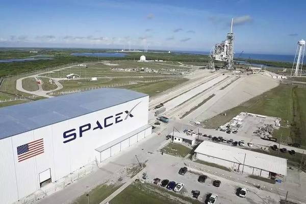 报码:【j2开奖】拟建太空互联网，SpaceX 要在 2024 年前发射 4425 颗卫星