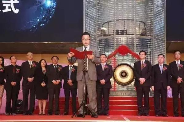 码报:【j2开奖】李丐腾为尊严创业，41块闯江湖，20年赚了220亿！