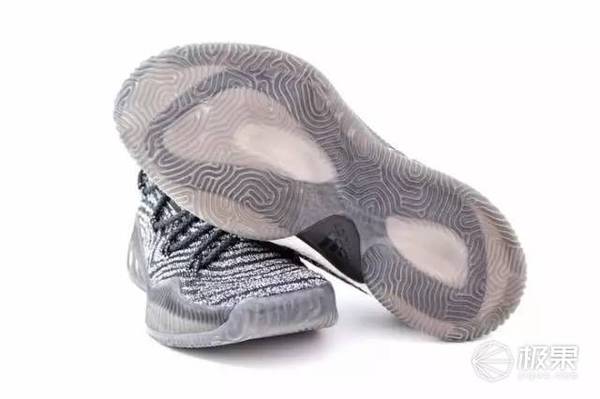 码报:【j2开奖】新款阿迪Crazy Explosive Low PK，通吃球场1