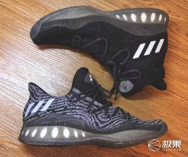 码报:【j2开奖】新款阿迪Crazy Explosive Low PK，通吃球场1